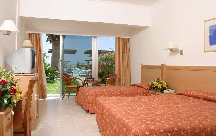 Dome Beach Hotel