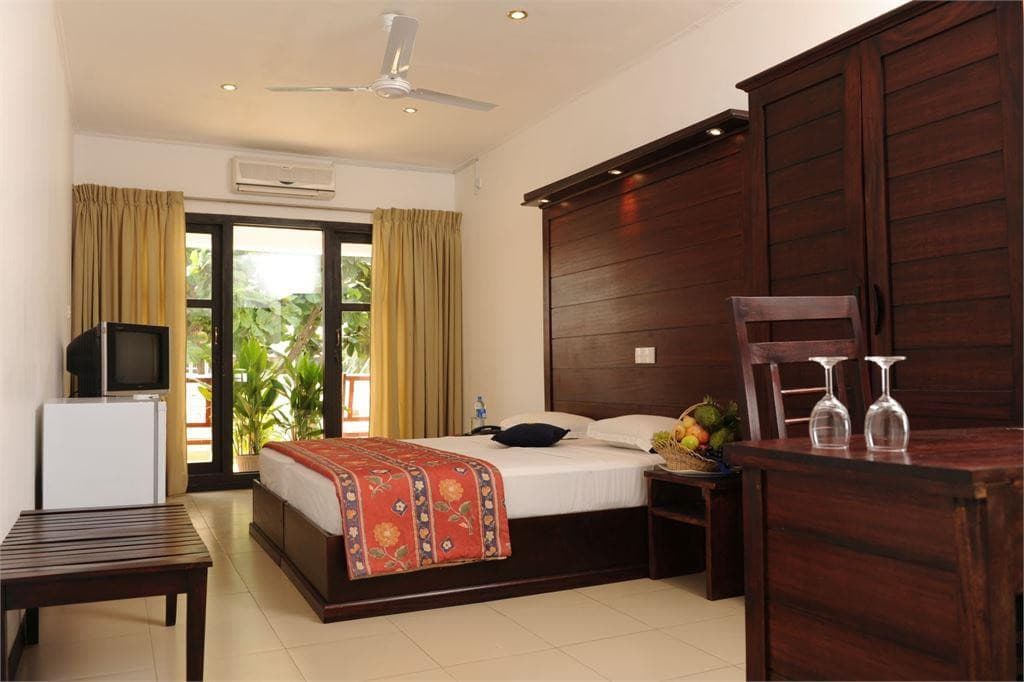 Golden Star Beach Hotel