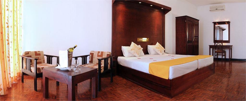 Golden Star Beach Hotel