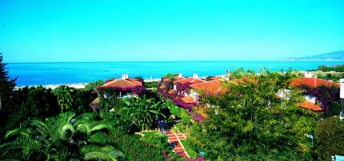 Club Titan Hotel