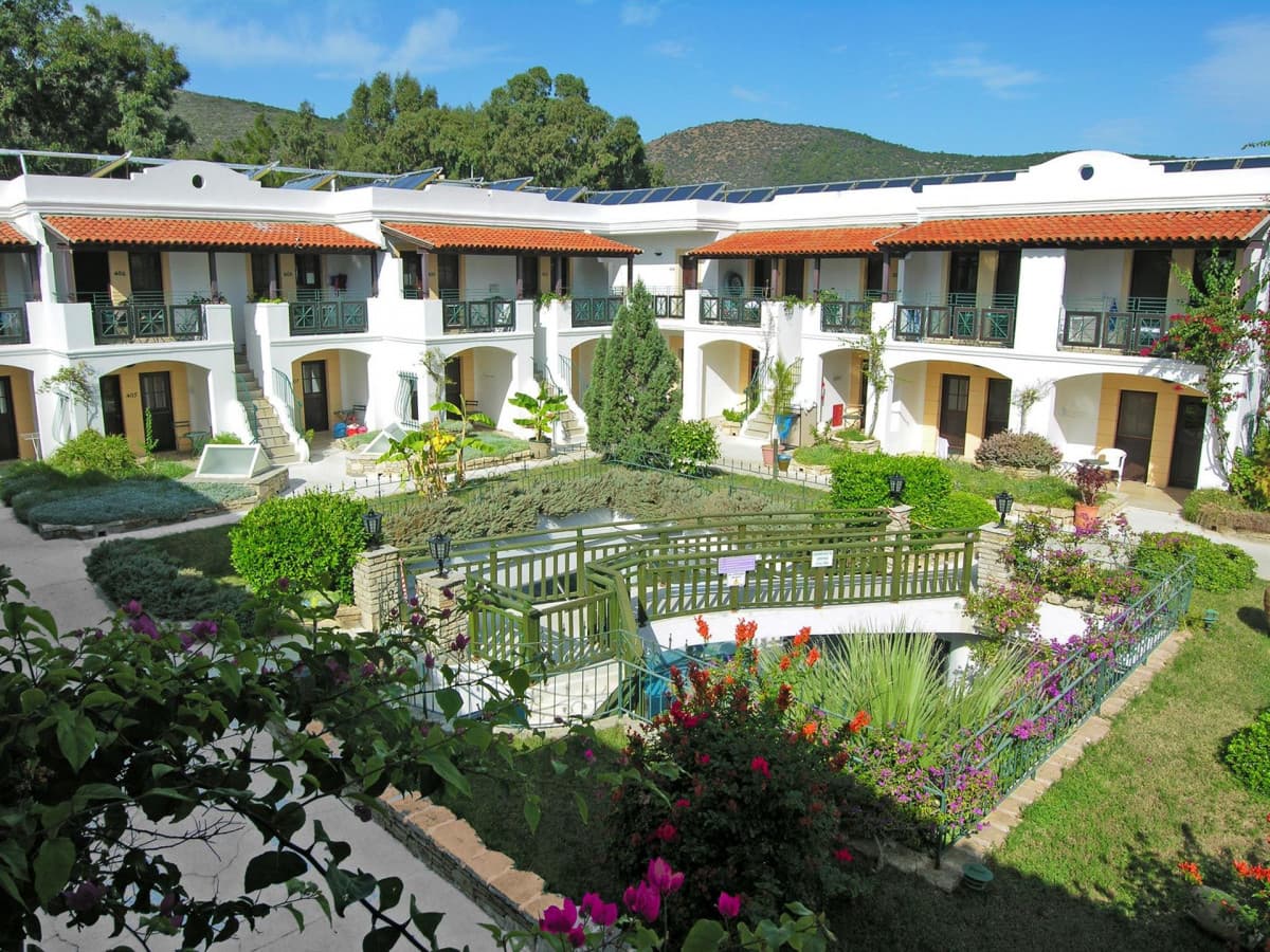 Izer Hotel & Beach Club