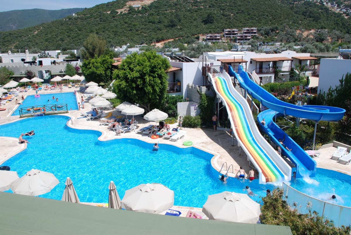 Izer Hotel & Beach Club