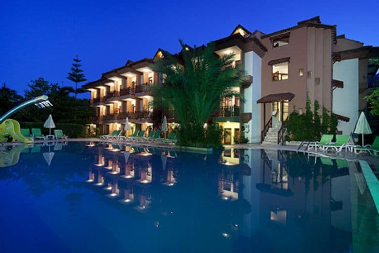 Rose Hotel