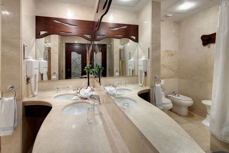 Rialto Hotel