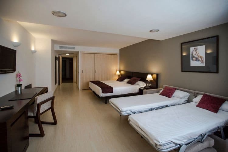 Centric Atiram Hotel