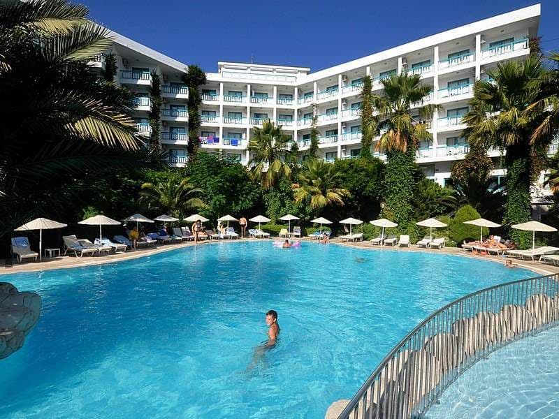 Tropical Beach Hotel