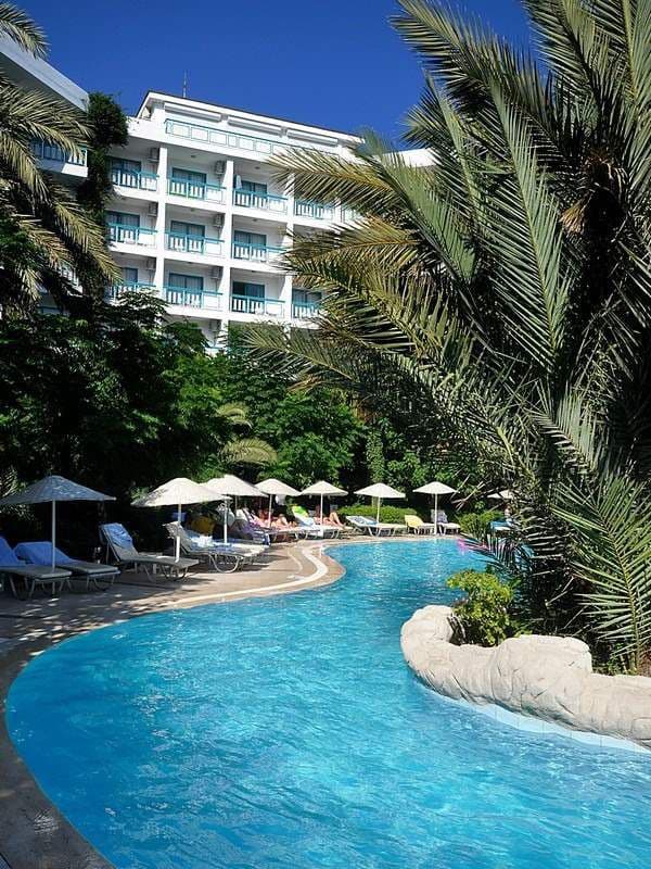 Tropical Beach Hotel