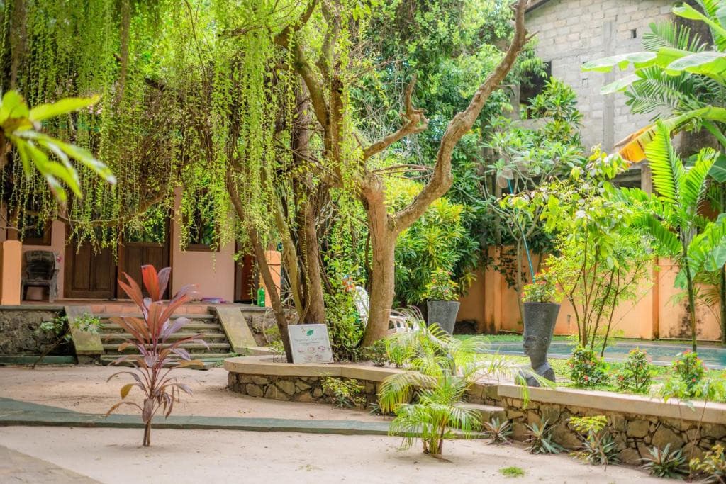 Monkey Villa