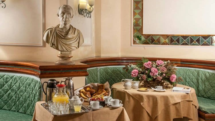 Regno Hotel