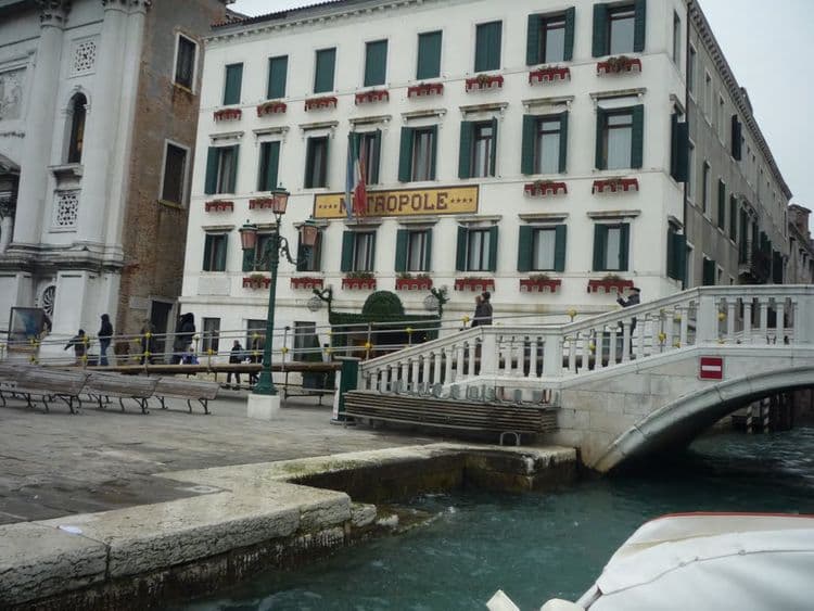 Metropole Hotel