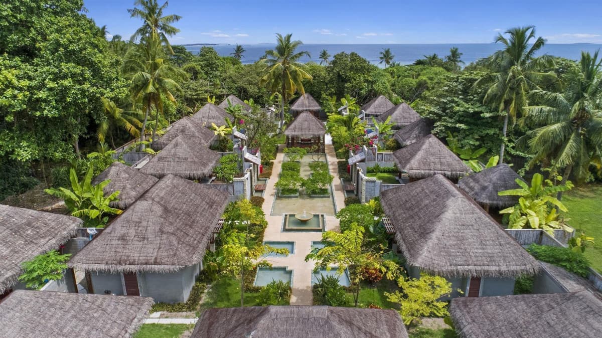 FURAVERI ISLAND RESORT