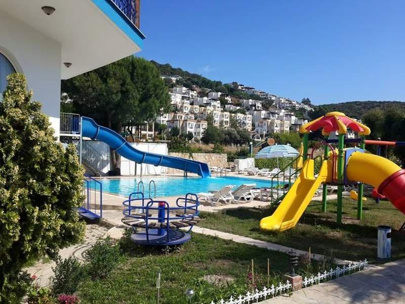 Chronos Beach Hotel