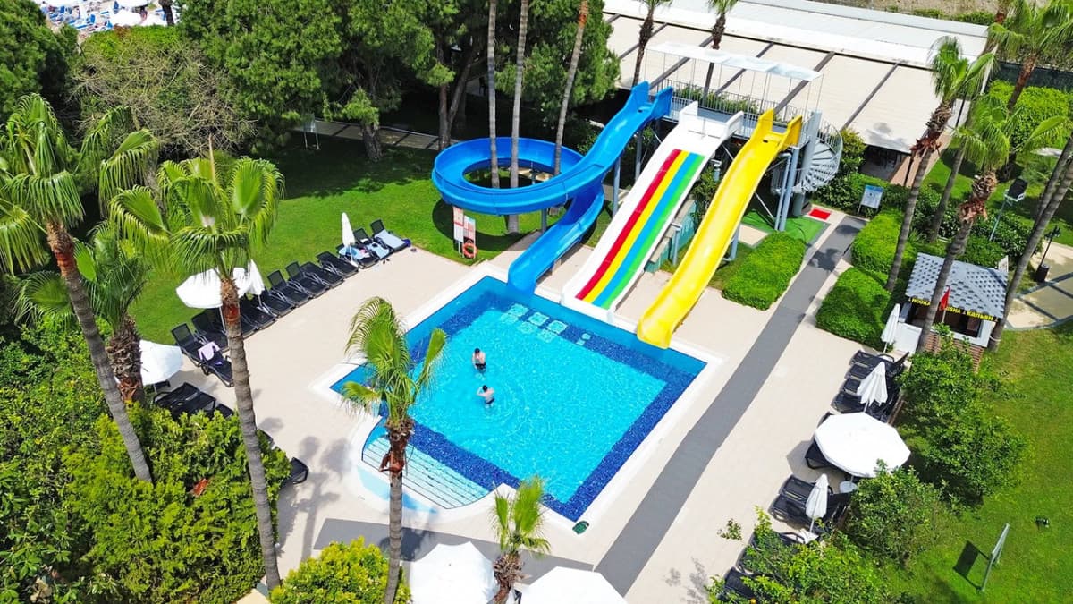 Insula Resort & Spa
