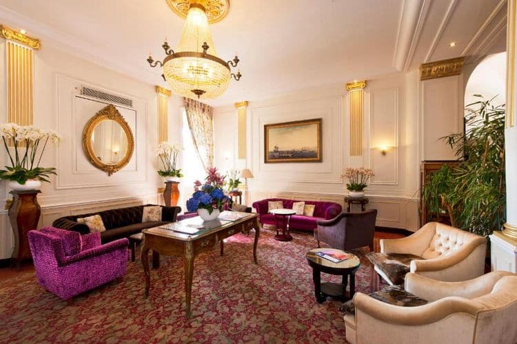 West End Promenade Hotel