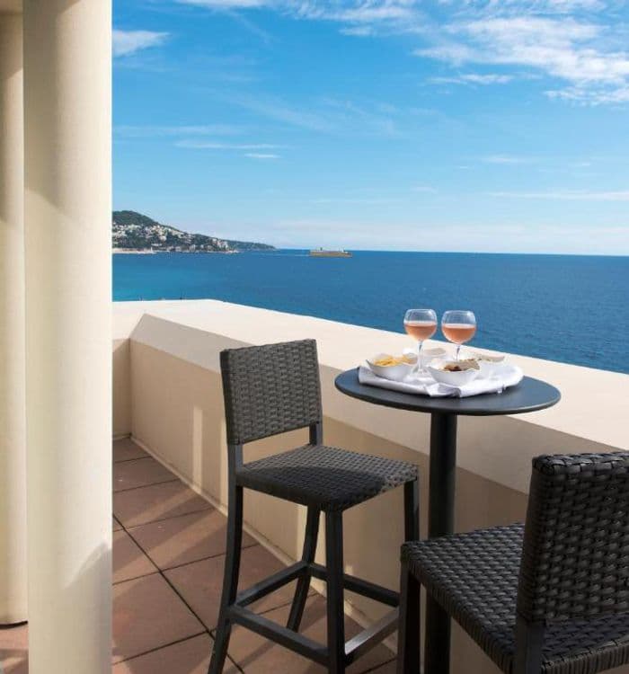 West End Promenade Hotel