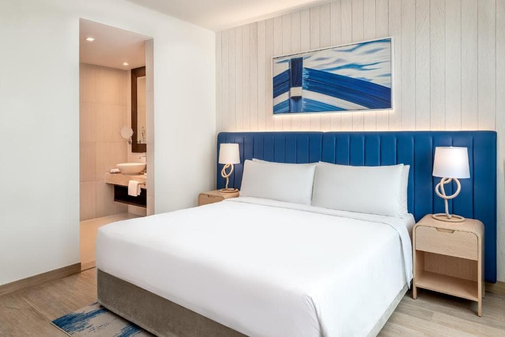 Crowne Plaza Abu Dhabi