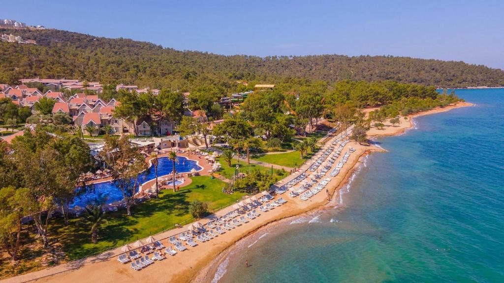 Long Beach Club Nature (ex. The Roxy Luxury Nature)