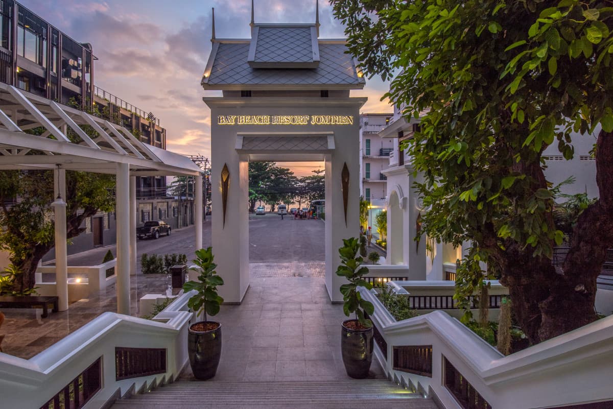 BAYBEACH RESORT JOMTIEN