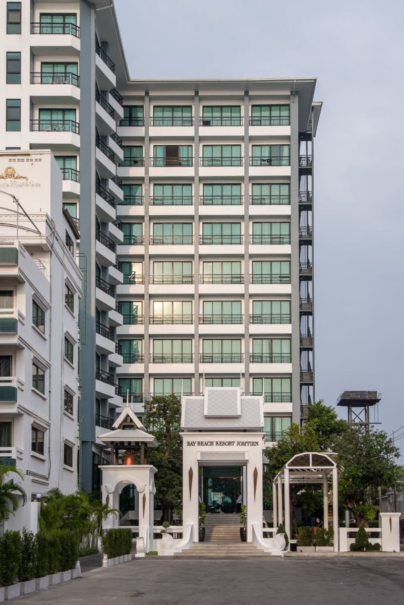 BAYBEACH RESORT JOMTIEN