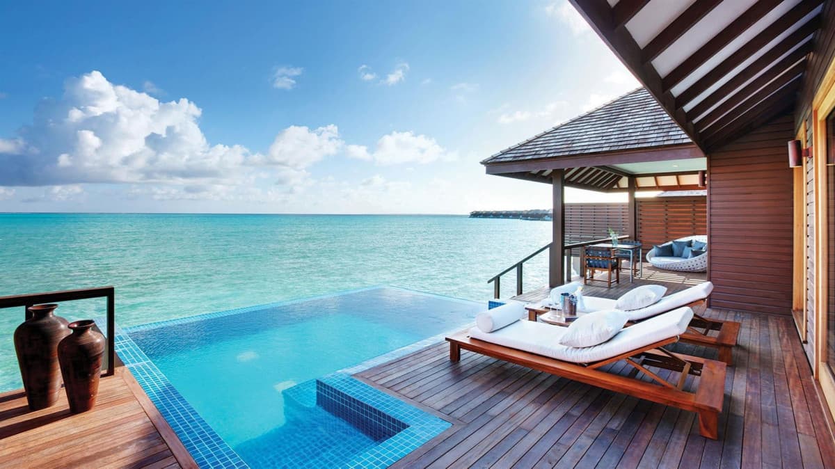 Hideaway Beach Resort & Spa