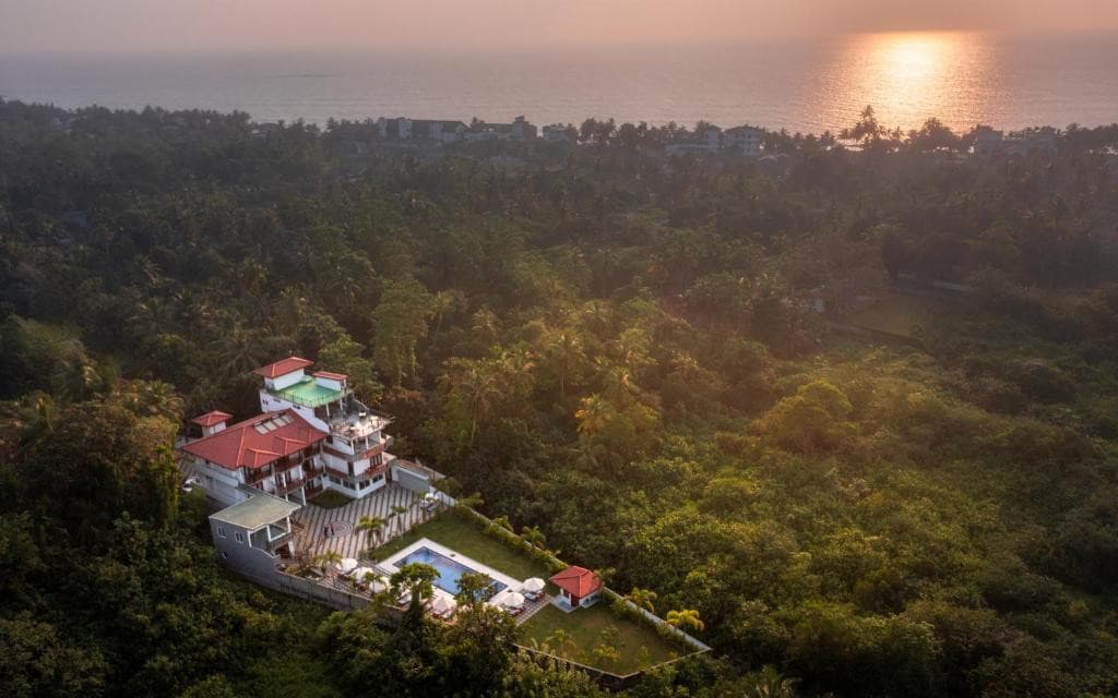 Hotel Southern Blue Sapphire
