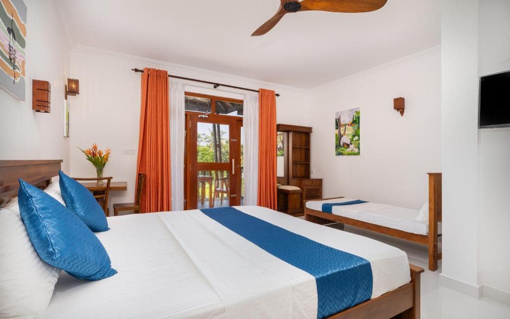 Hotel Southern Blue Sapphire