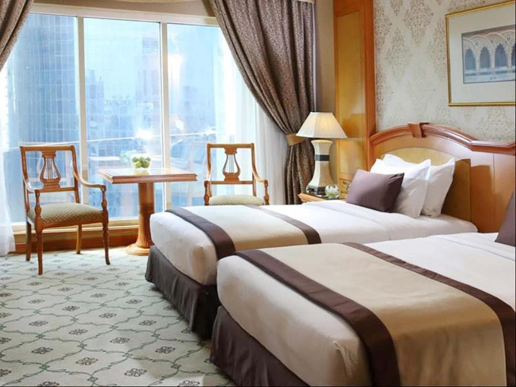 Carlton Palace Hotel