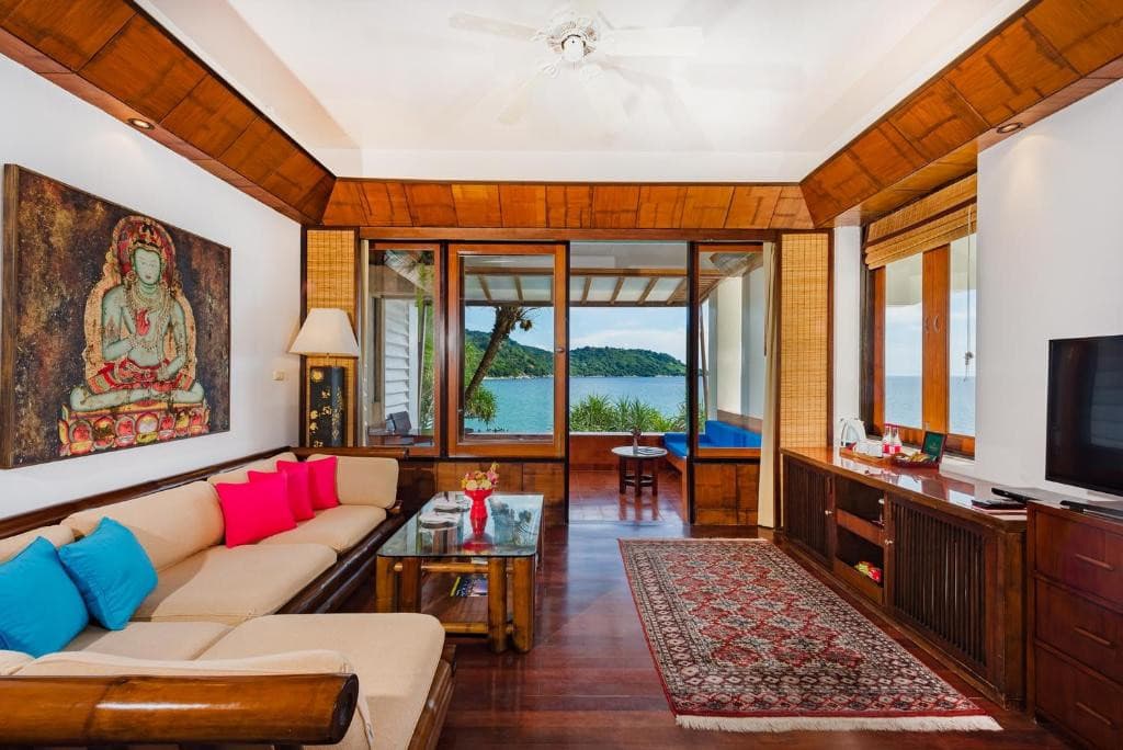 Mom Tri's Villa Royale