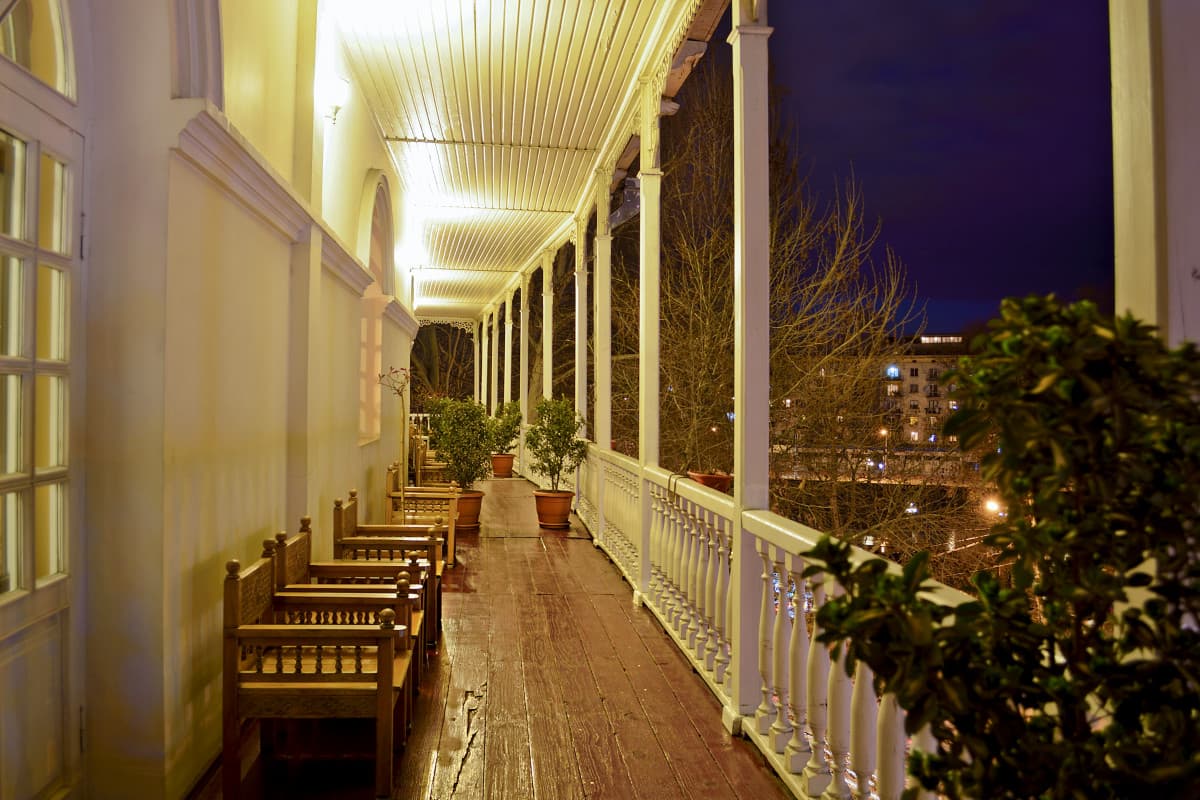 River Side Hotel
