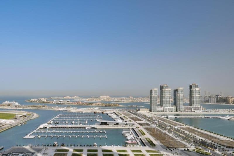 Dubai Marriott Harbour Hotel & Suites