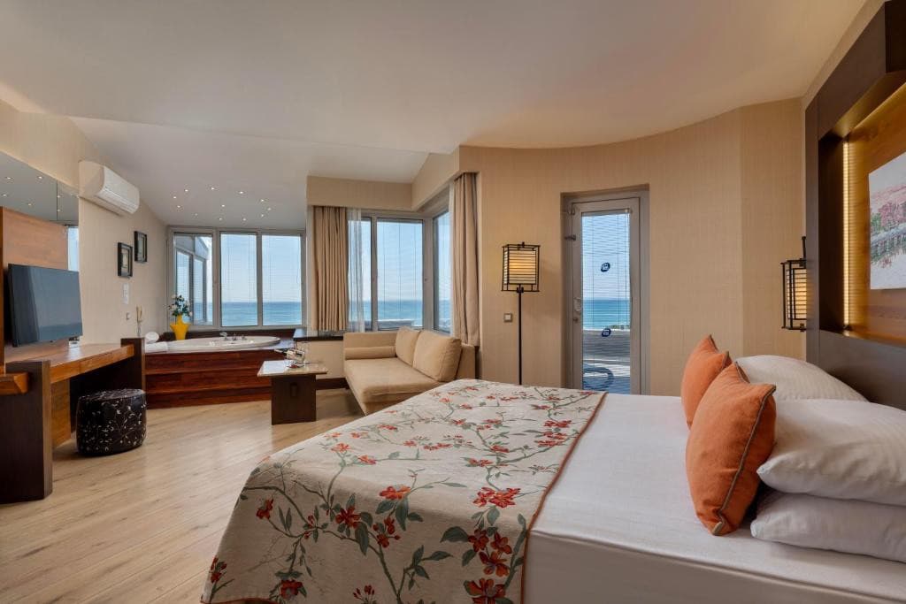 Limak Lara De Luxe Hotel & Resorts