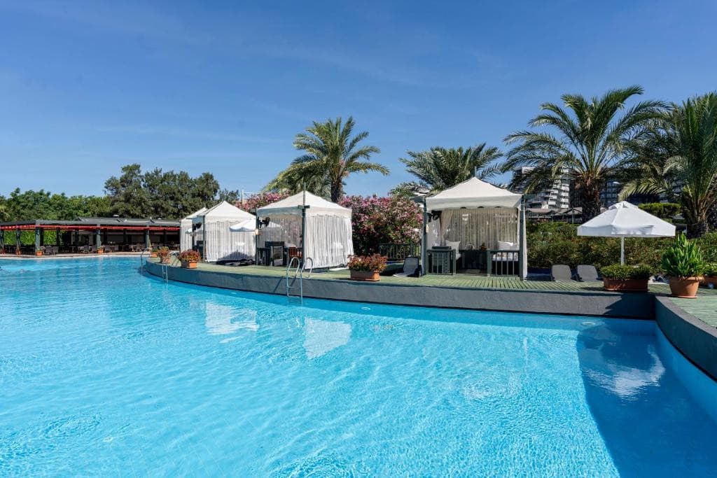 Limak Lara De Luxe Hotel & Resorts