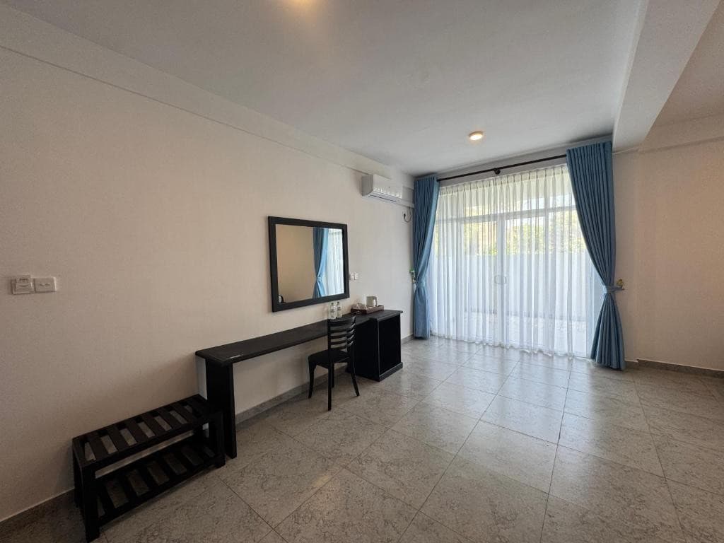 Palazzo Beach Hotel