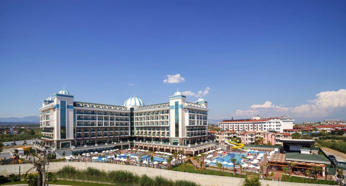 Luna Blanca Resort & Spa Hotel