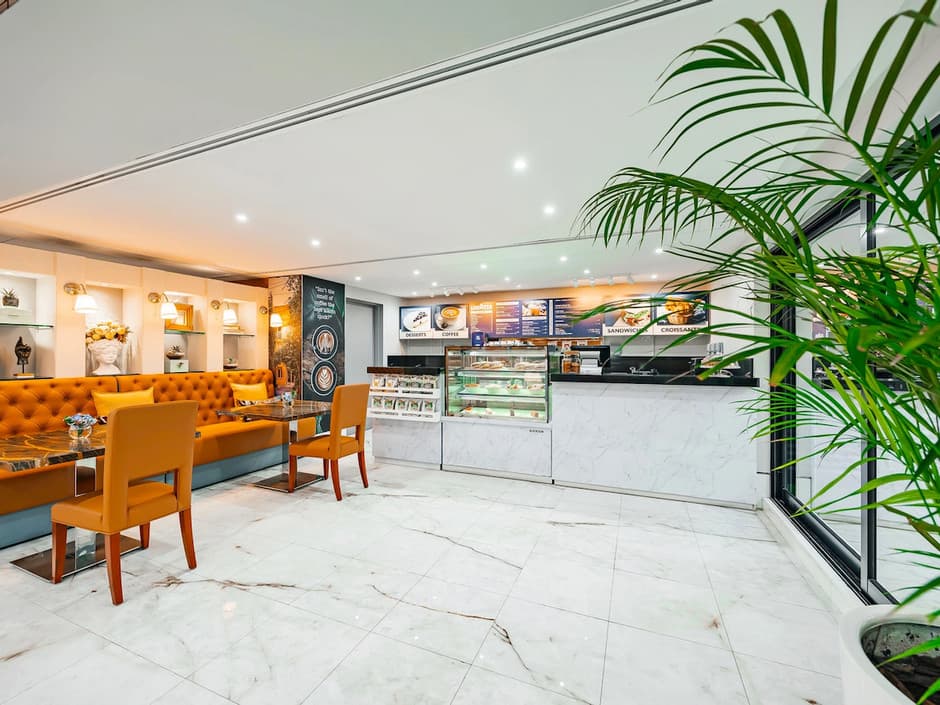 Golden Sands Hotel Apartments 5