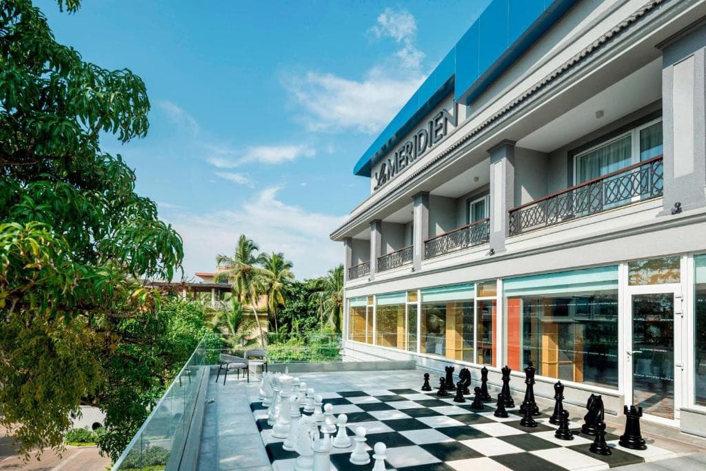 LE MERIDIEN