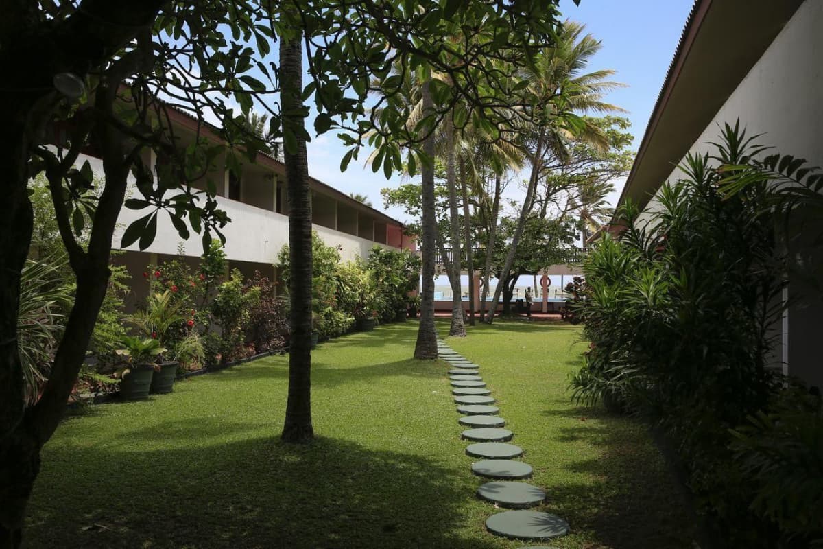 Catamaran Beach Hotel