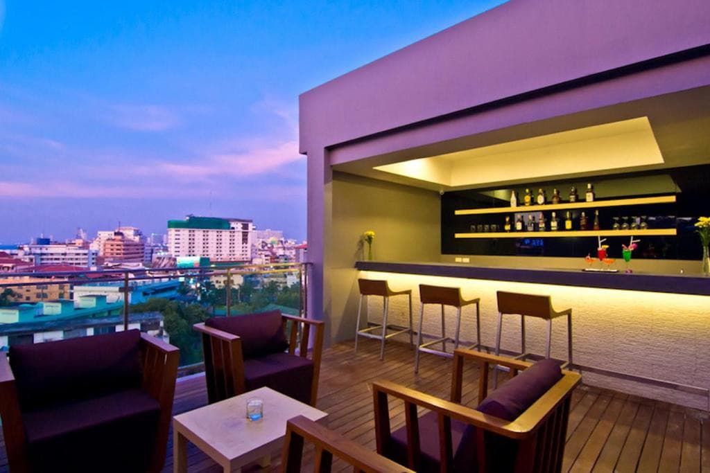 SUN XCLUSIVE HOTEL (THE)