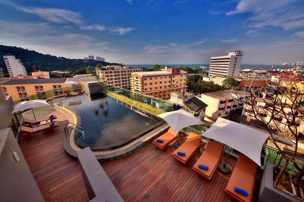 SUN XCLUSIVE HOTEL (THE)