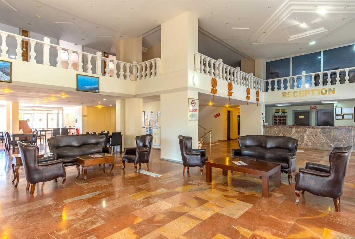 Green Gold Hotel