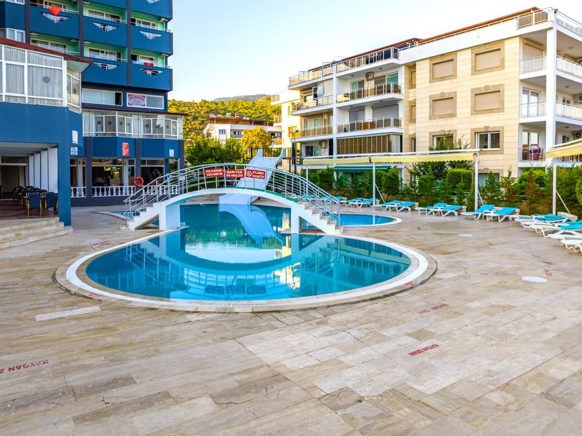 Green Gold Hotel