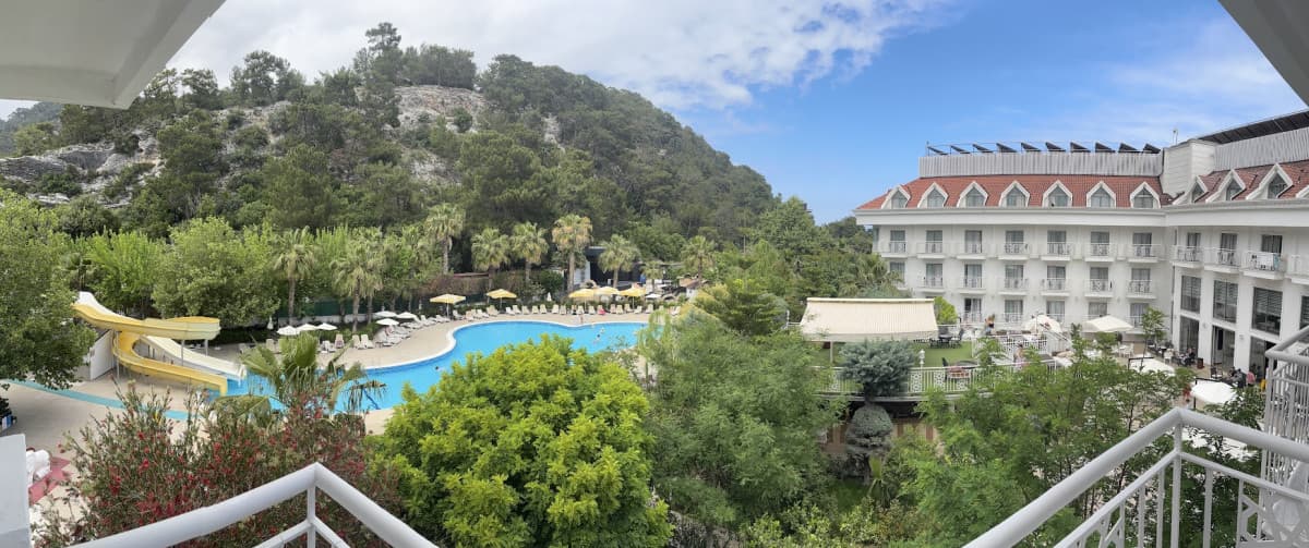 Grand Mir' Amor Hotel