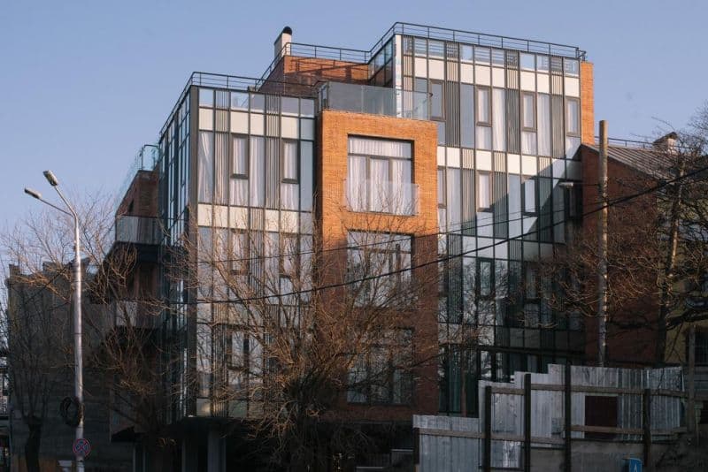 Bricks Hotel