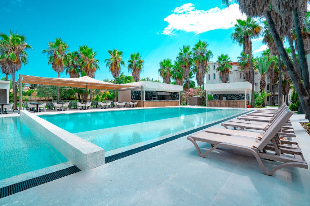 Nergos Garden Hotel