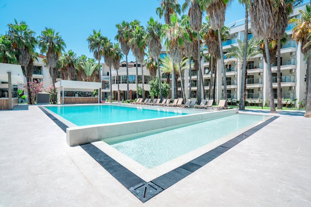 Nergos Garden Hotel