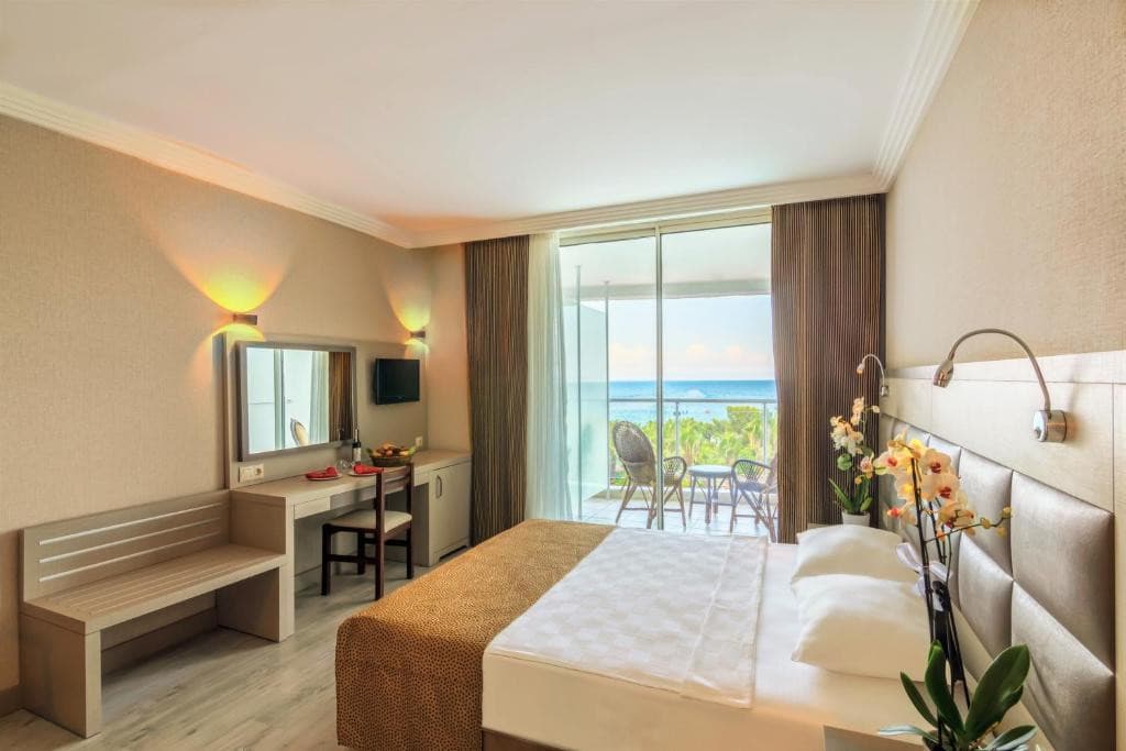 Ring Beach Hotel