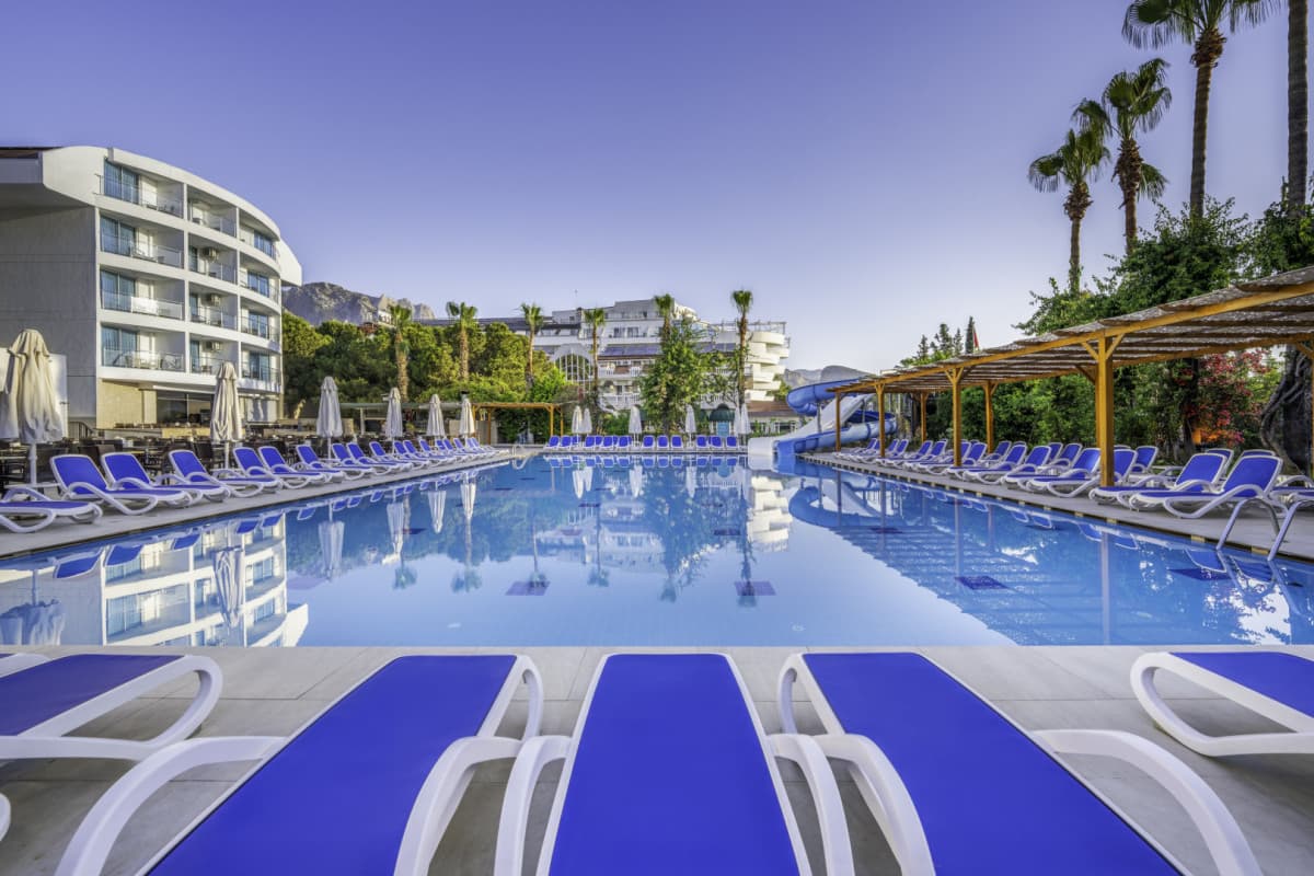 Ring Beach Hotel