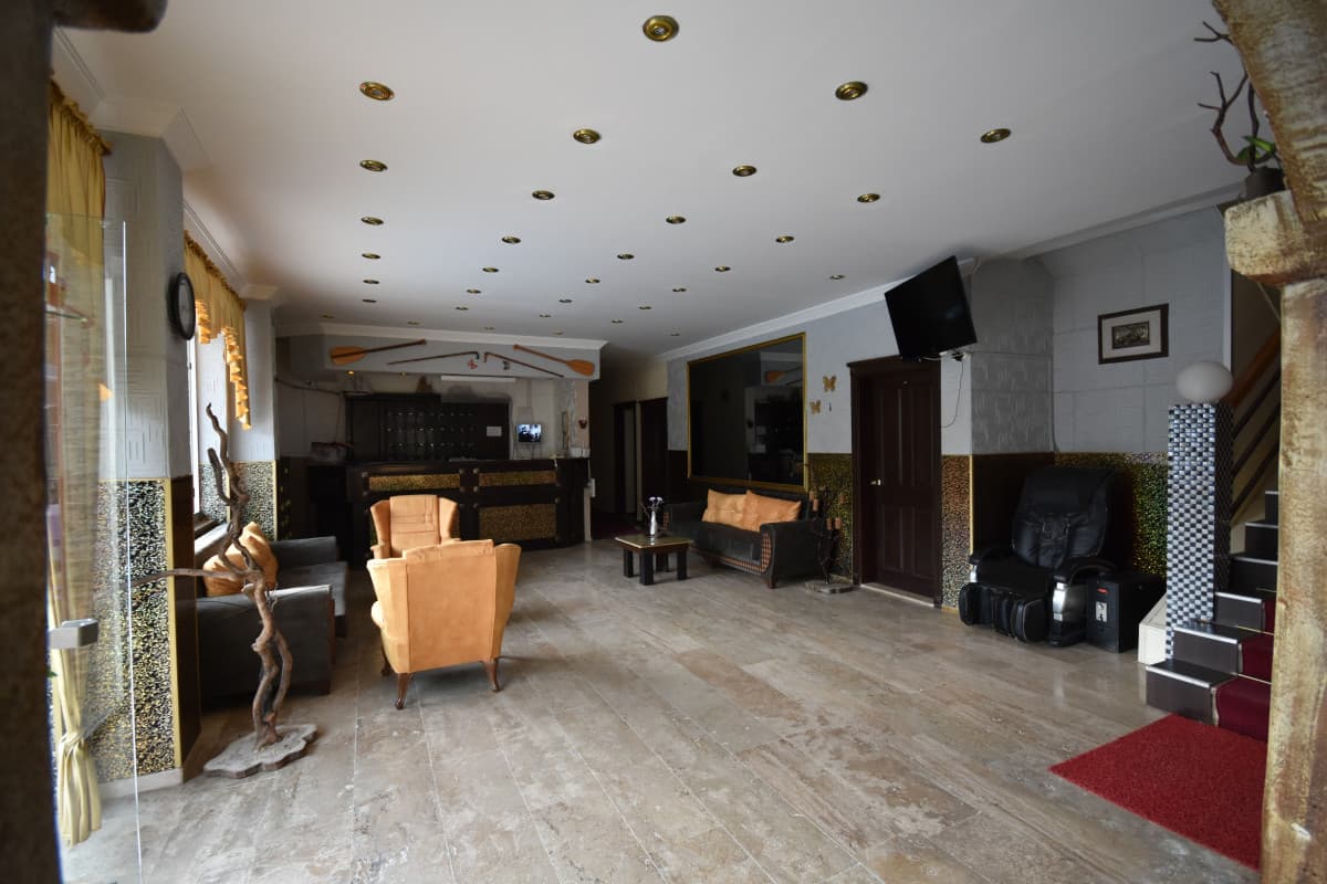 Anerissa Hotel