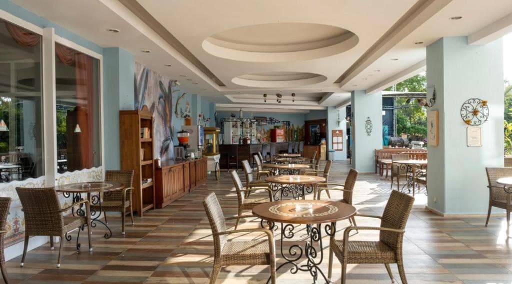 Pine House Hotel