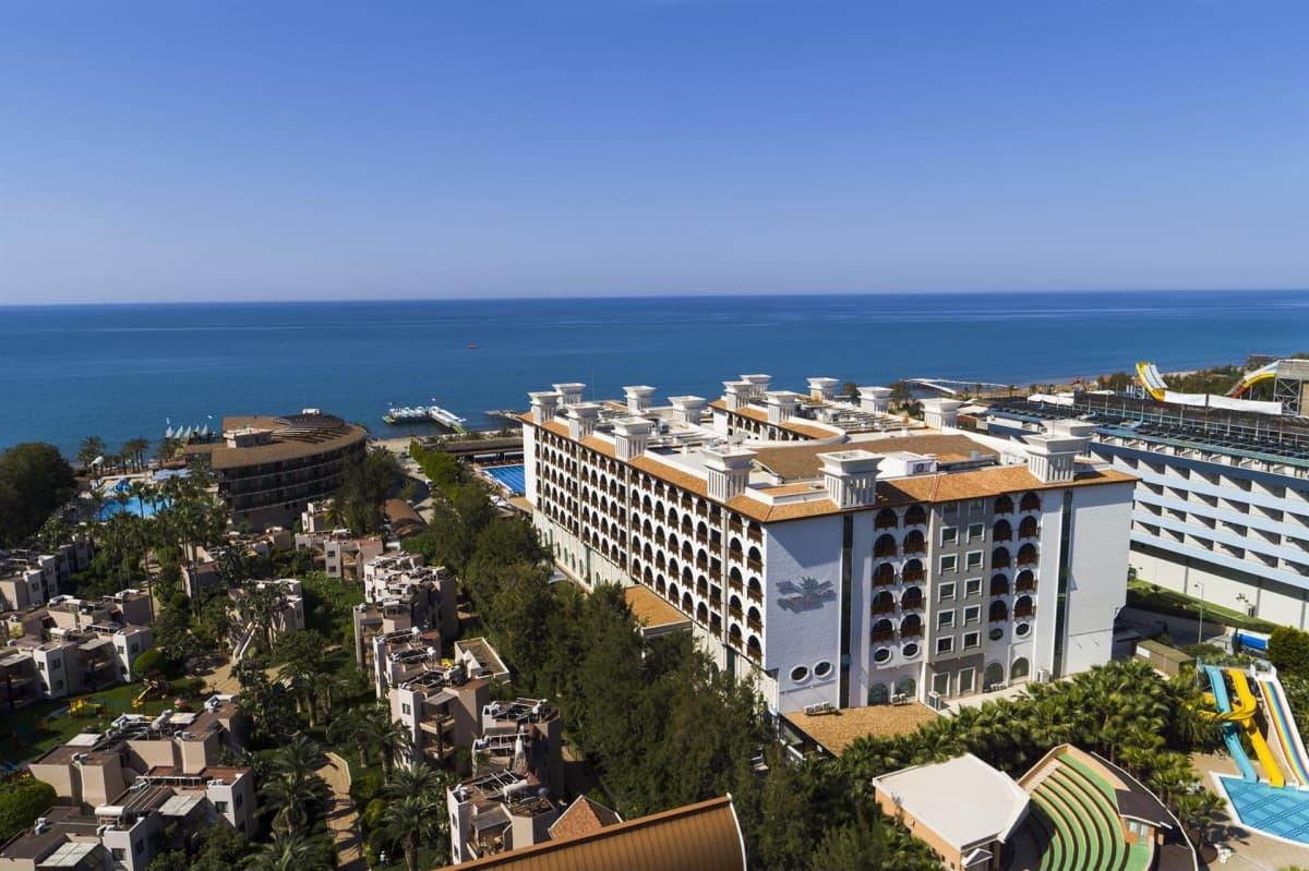 Quattro Beach Resort & Spa